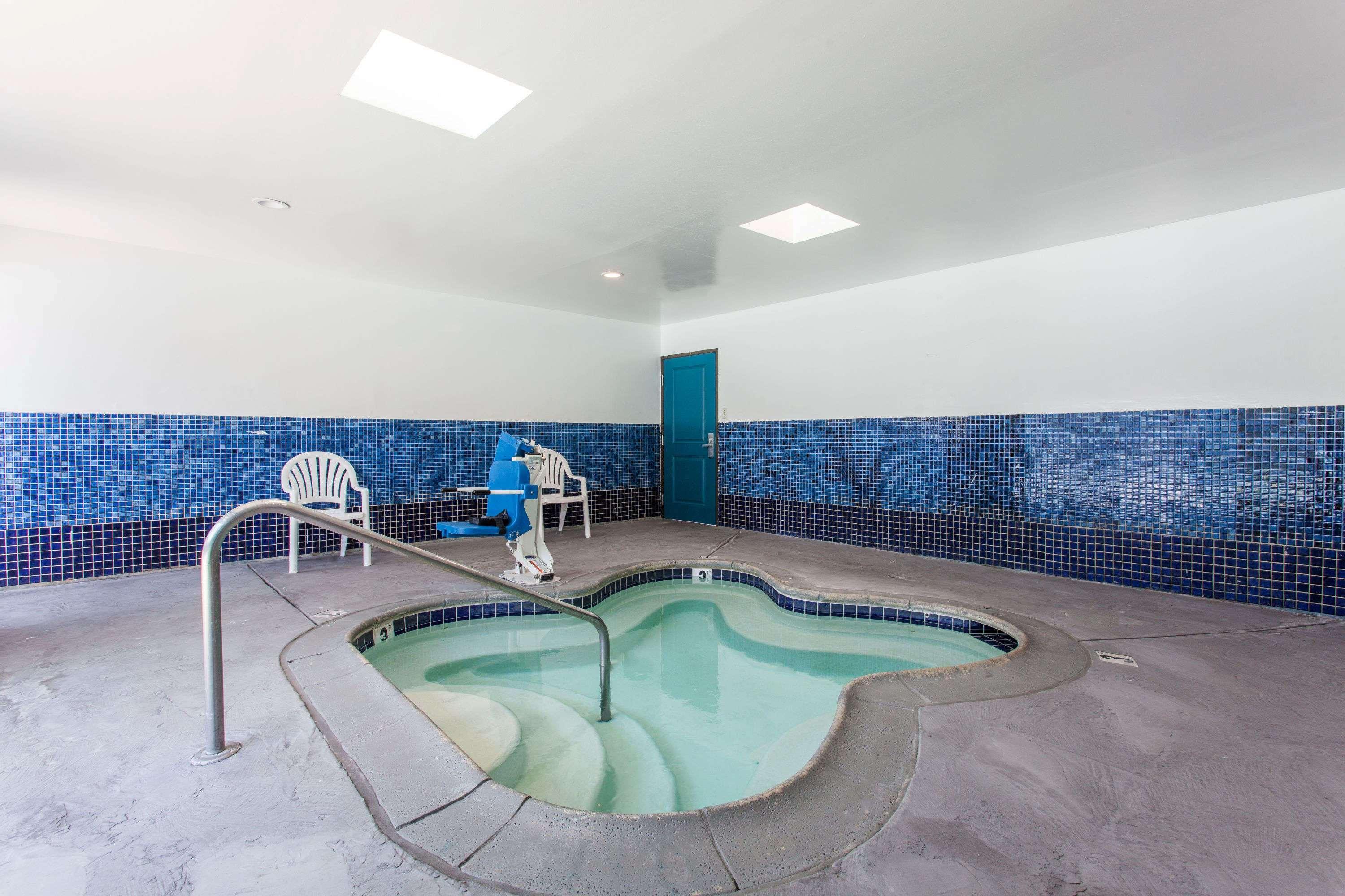 Days Inn By Wyndham San Diego-East/El Cajon Buitenkant foto