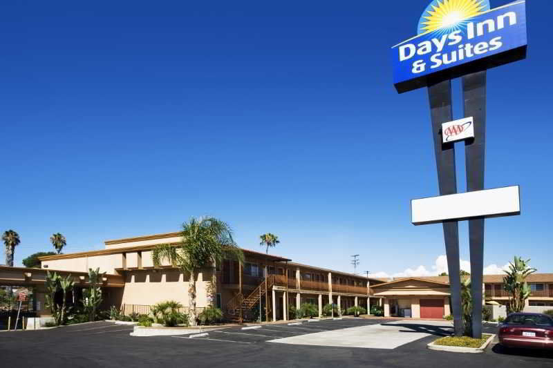 Days Inn By Wyndham San Diego-East/El Cajon Buitenkant foto